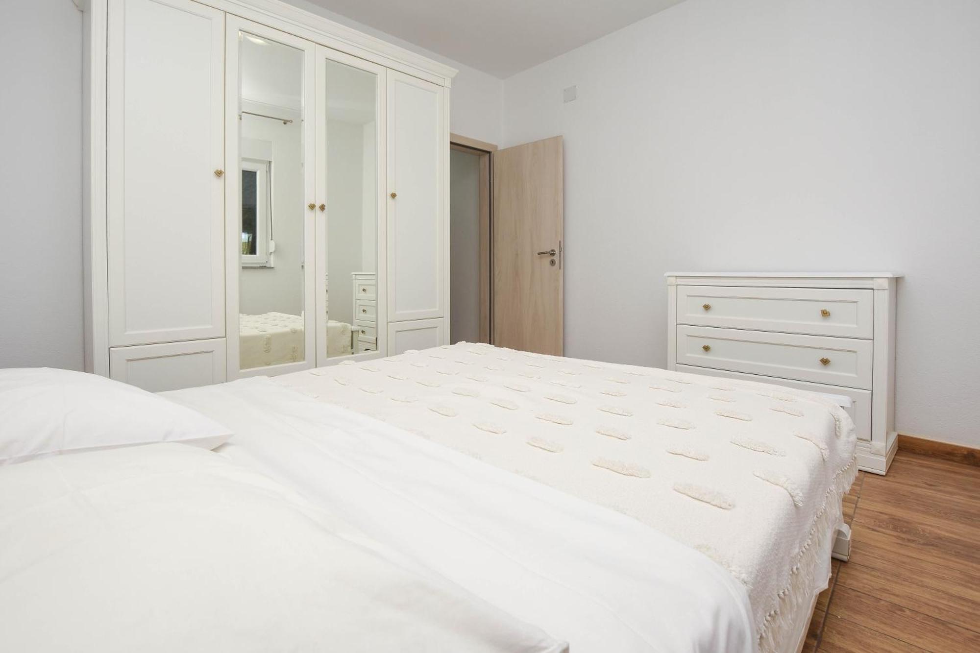 Relax 1 Apartment Pakostane Exterior photo